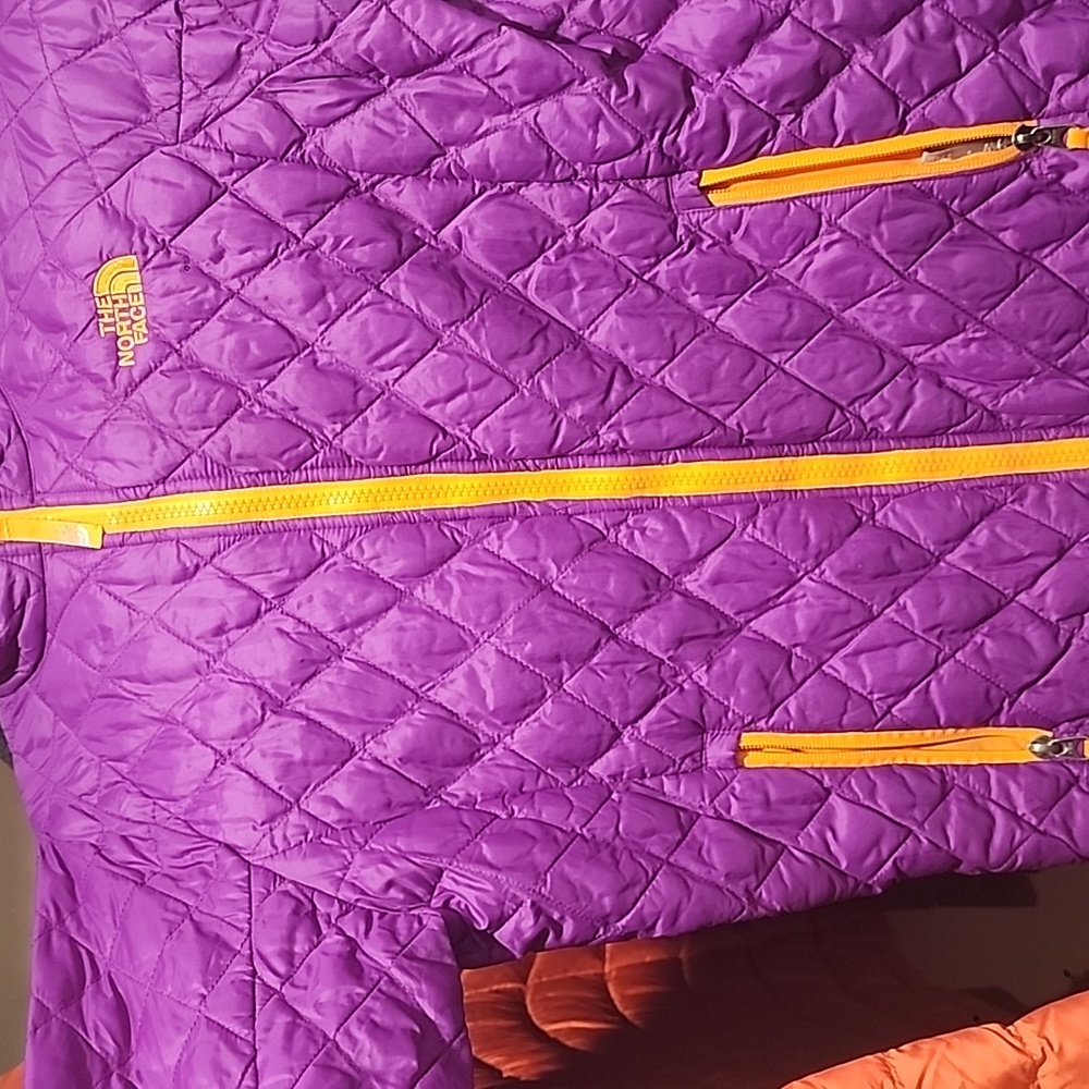 Girls northface size large